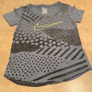 Women’s Nike T-shirt size small